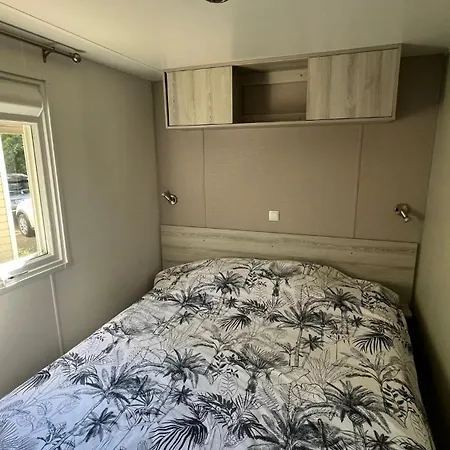 Sbvacances Mobil 3ch 2sdb Sur Magnifique Emplacement Avec Vue Sur La Foret Des Landes Campsite